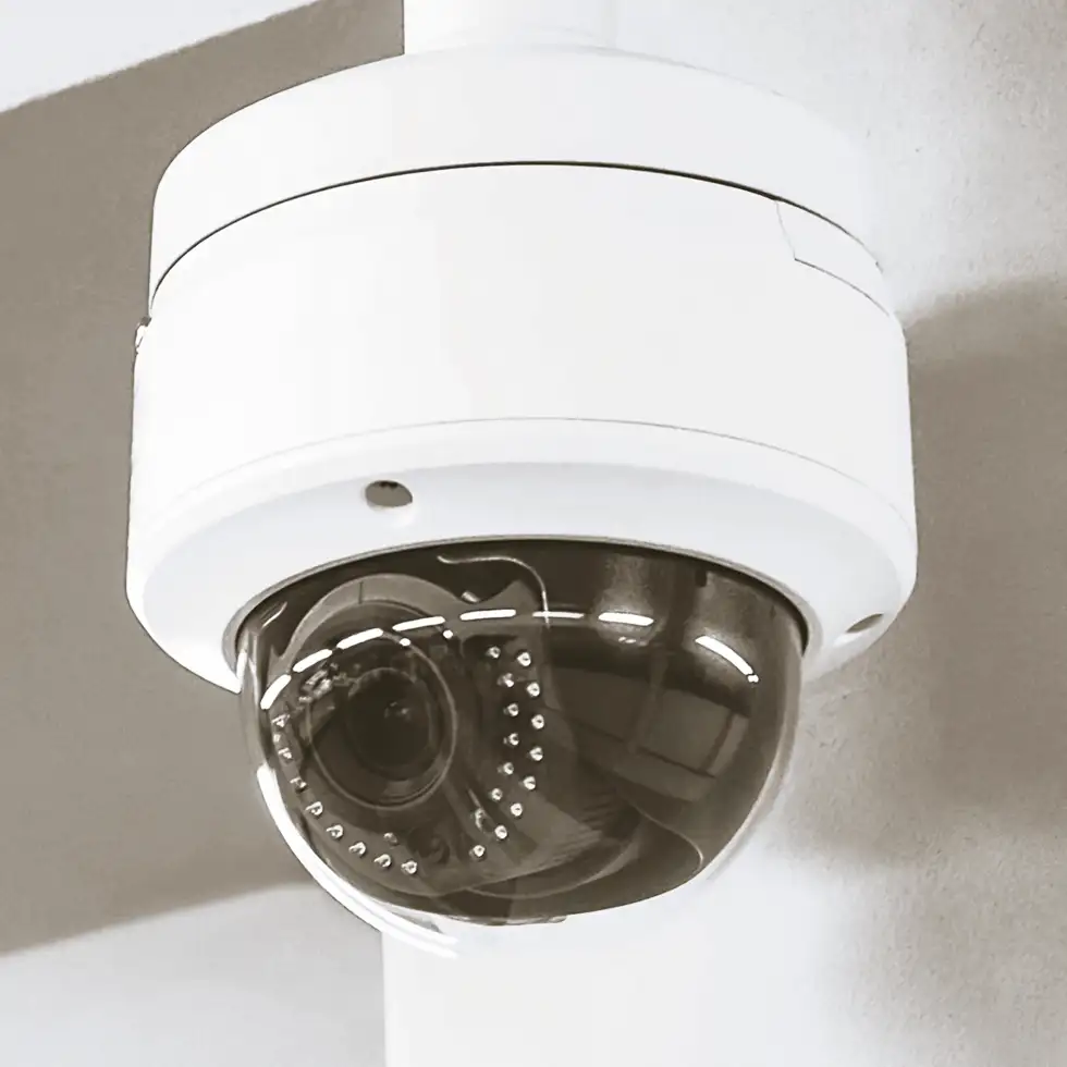 CCTV-ready <strong>entrances and stairwells</strong>&nbsp;